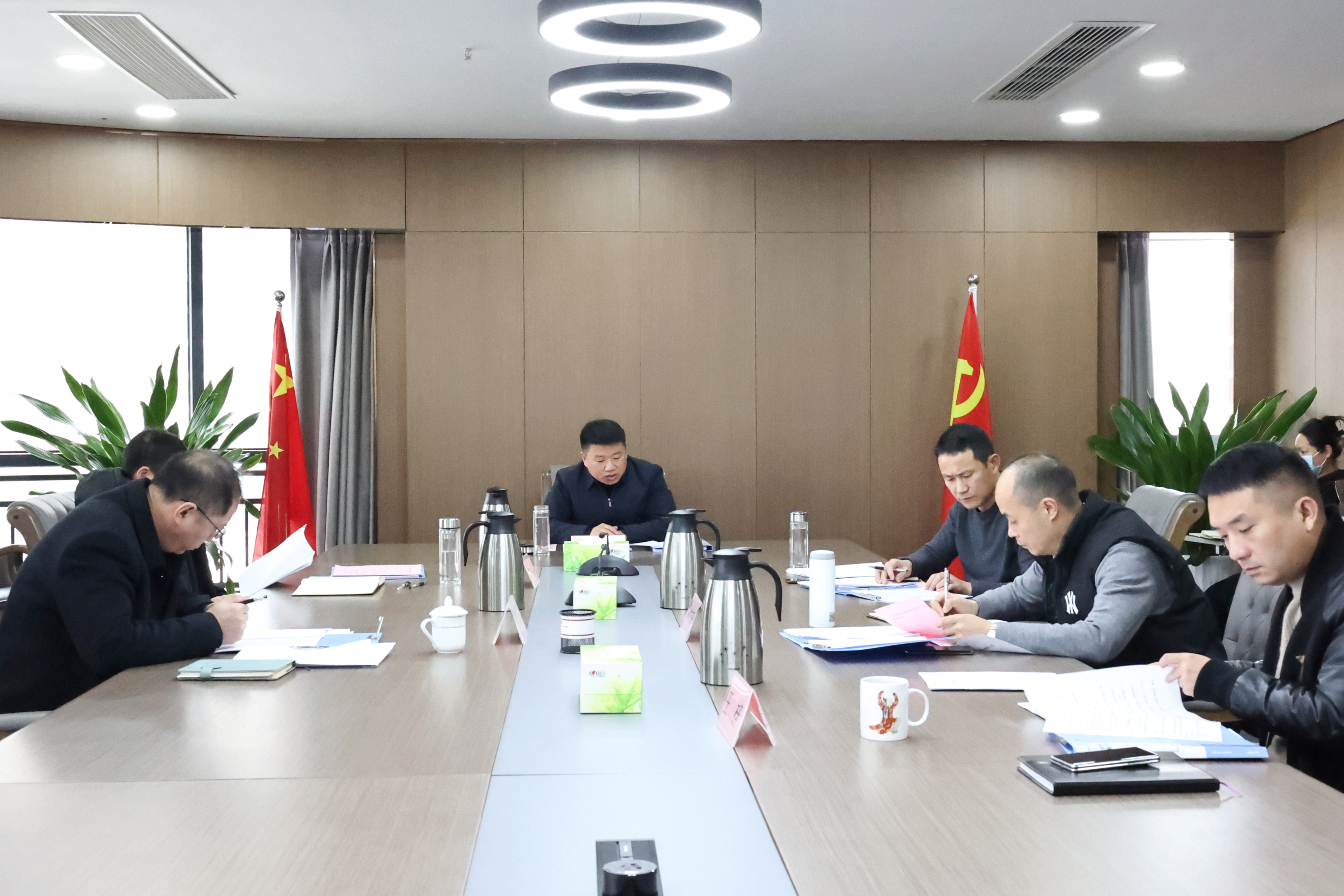 市國控集團(tuán)召開專題會(huì)議，傳達(dá)學(xué)習(xí)省委書記尹弘在九江調(diào)研時(shí)的講話精神